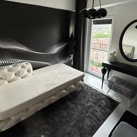 Sandev Apartments Black&White Štip المظهر الخارجي الصورة